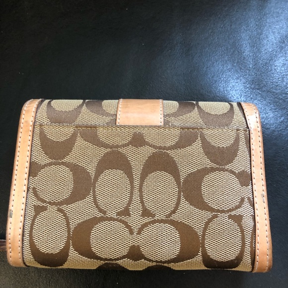 Coach wallet - Picture 2 of 4